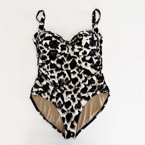 [La Blanca] Animal Print Slimming Ruched Sweetheart Neck One Piece Swimsuit 16